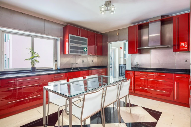 Apartamento T4 para Arrendamento em Avenidas Novas Foto 8