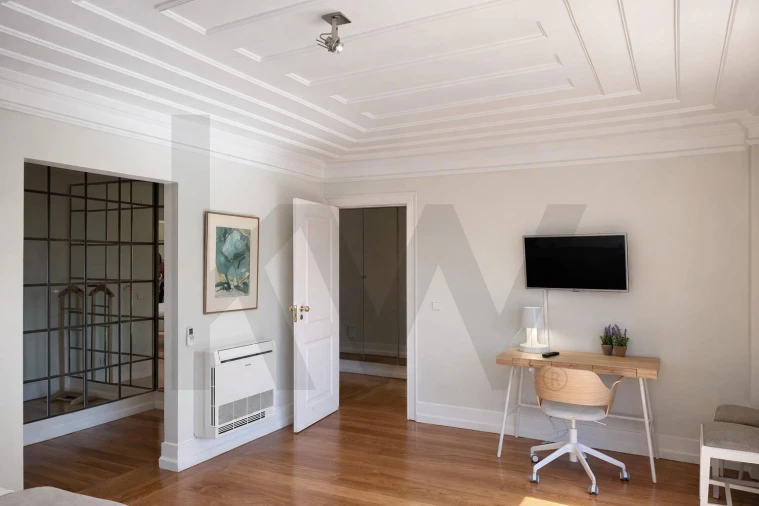 Apartamento T4 para Arrendamento em Avenidas Novas Foto 20