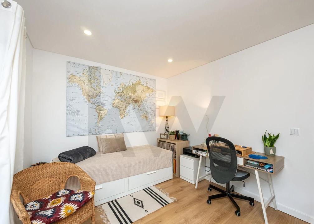 Moradia T4 para Venda em Fernao Ferro Foto 9