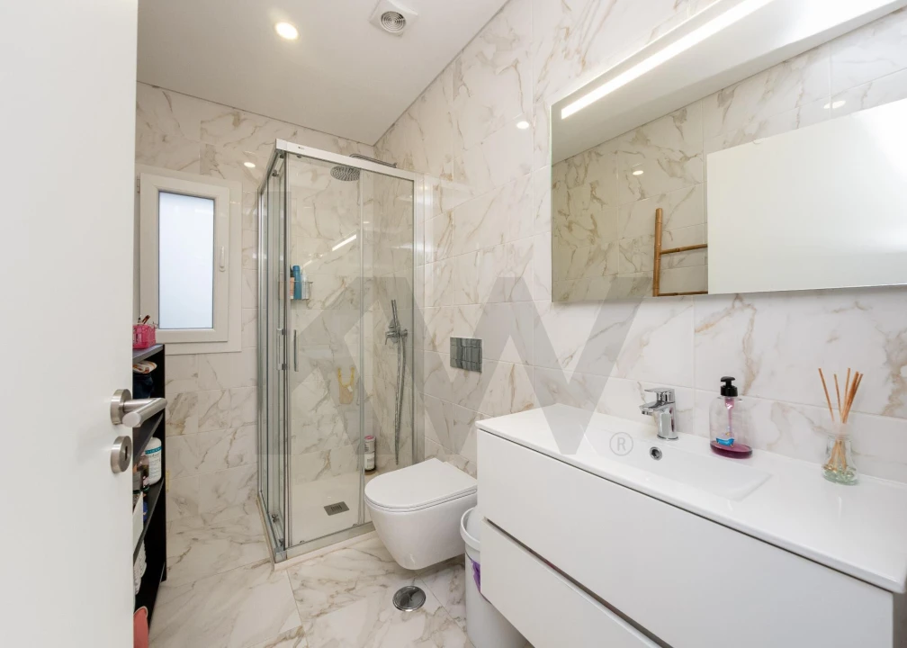 Moradia T4 para Venda em Fernao Ferro Foto 19