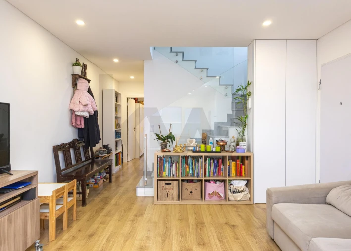 Moradia T4 para Venda em Fernao Ferro Foto 6