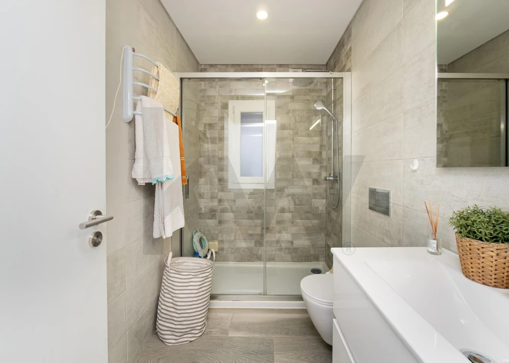 Moradia T4 para Venda em Fernao Ferro Foto 10