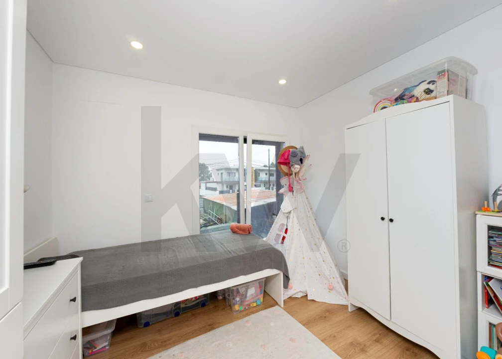 Moradia T4 para Venda em Fernao Ferro Foto 21