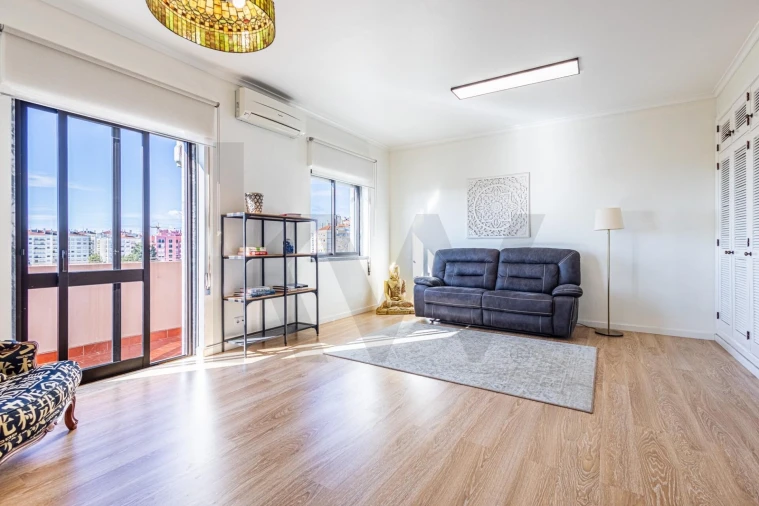 Apartamento T3 para Venda em Romeira e Várzea Foto 25