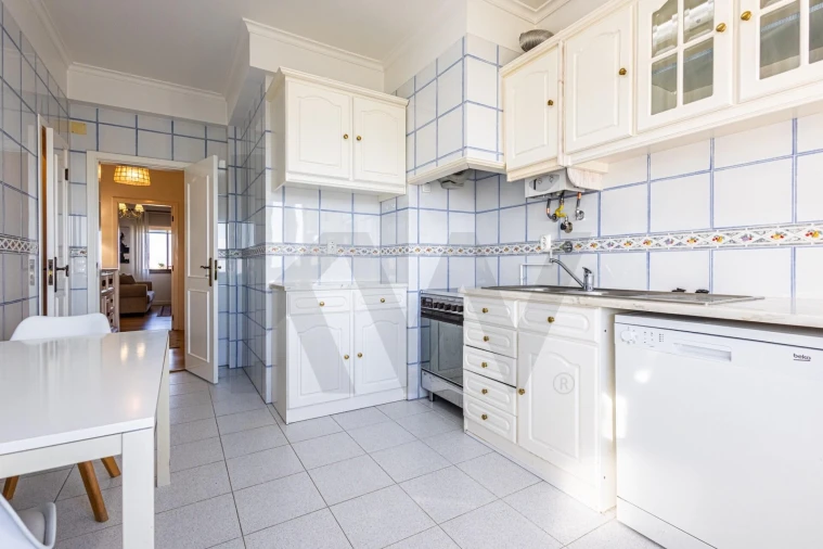 Apartamento T3 para Venda em Romeira e Várzea Foto 29