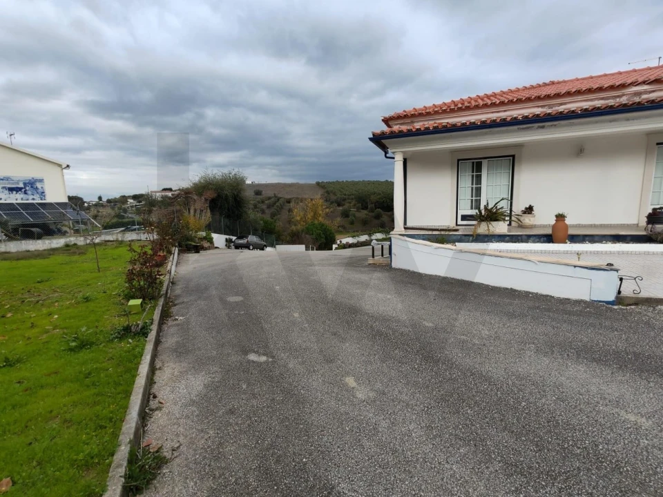 Quinta T4 para Venda em Achete, Azoia de Baixo e Póvoa de Santarém Foto 37