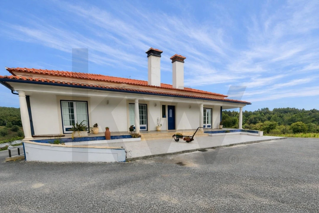 Moradia T4 para Venda em Achete, Azoia de Baixo e Póvoa de Santarém Foto 5