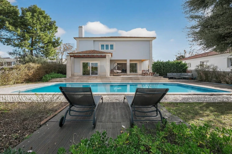 Moradia T4 para Venda em Azeitão (São Lourenço e São Simão) Foto 2