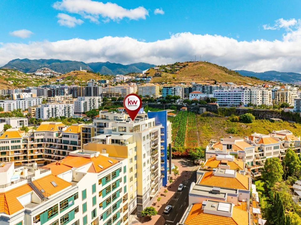 Apartamento T2 para Arrendamento em São Martinho Foto 29