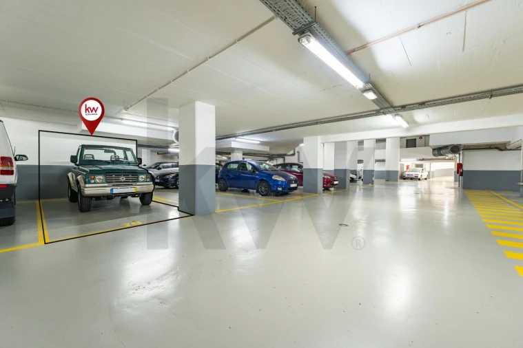 Apartamento T2 para Arrendamento em São Martinho Foto 27