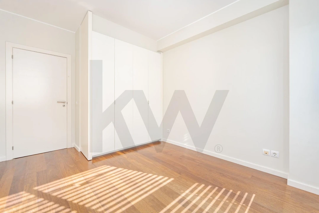 Apartamento T2 para Arrendamento em São Martinho Foto 20