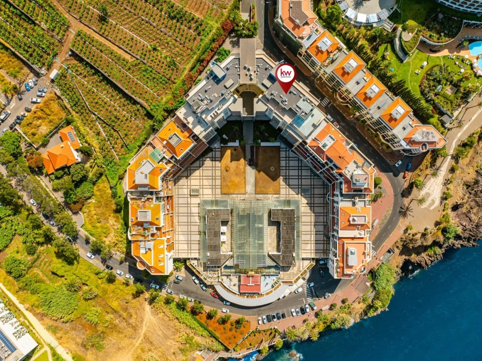 Apartamento T2 para Arrendamento em São Martinho Foto 33