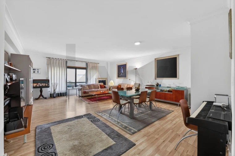 Apartamento T3 para Venda em Oeiras e São Julião da Barra, Paço de Arcos e Caxias Foto 5