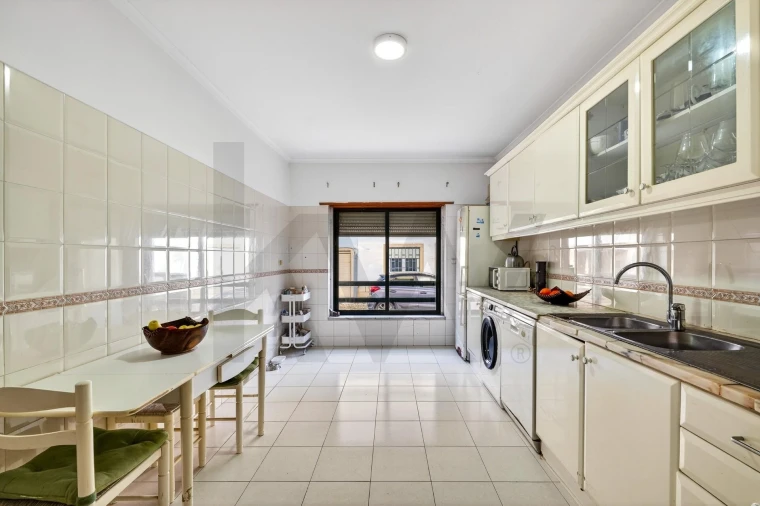 Apartamento T3 para Venda em Oeiras e São Julião da Barra, Paço de Arcos e Caxias Foto 16