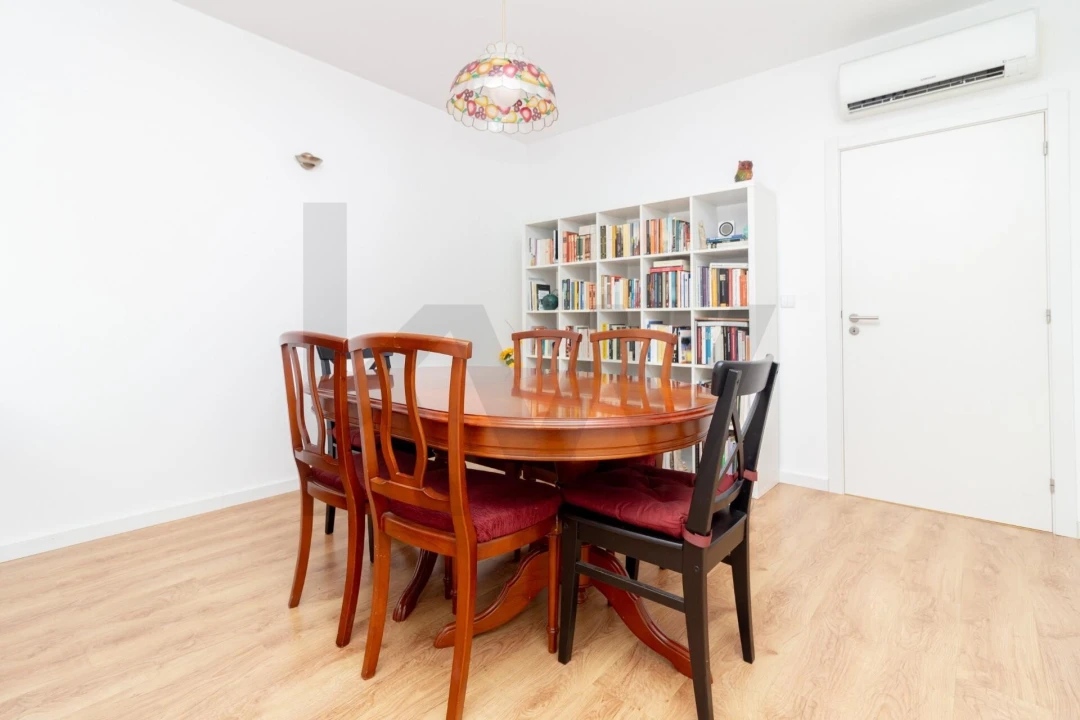 Moradia T5 para Arrendamento em Vila Franca de Xira Foto 12