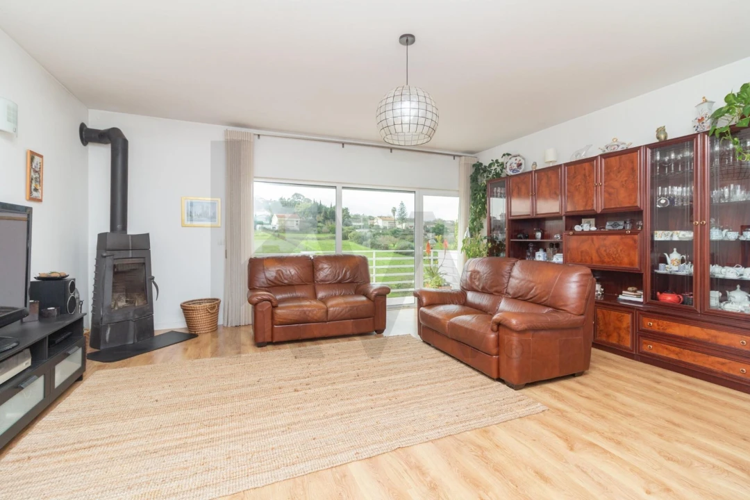 Moradia T5 para Arrendamento em Vila Franca de Xira Foto 10