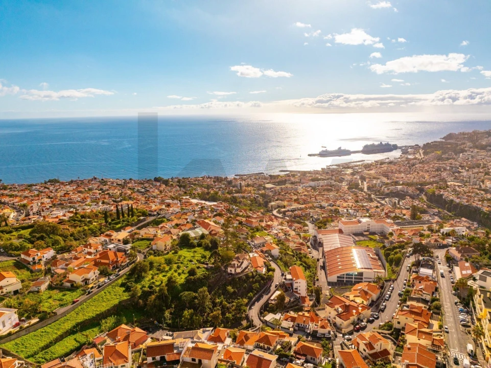 Moradia T3 para Venda em Funchal (Santa Maria Maior) Foto 9