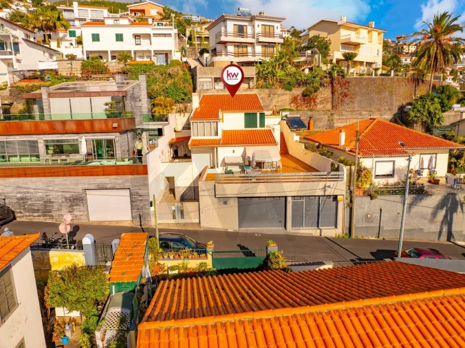 Moradia T3 para Venda em Funchal (Santa Maria Maior) Foto 1