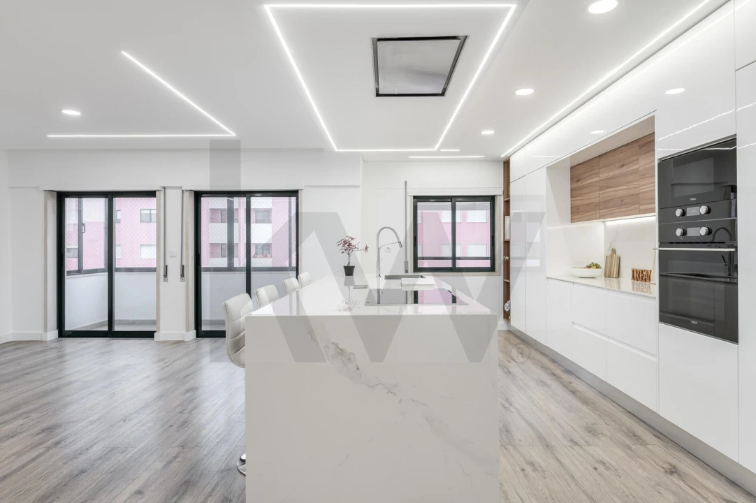 Apartamento T2 para Venda em Barreiro e Lavradio Foto 5