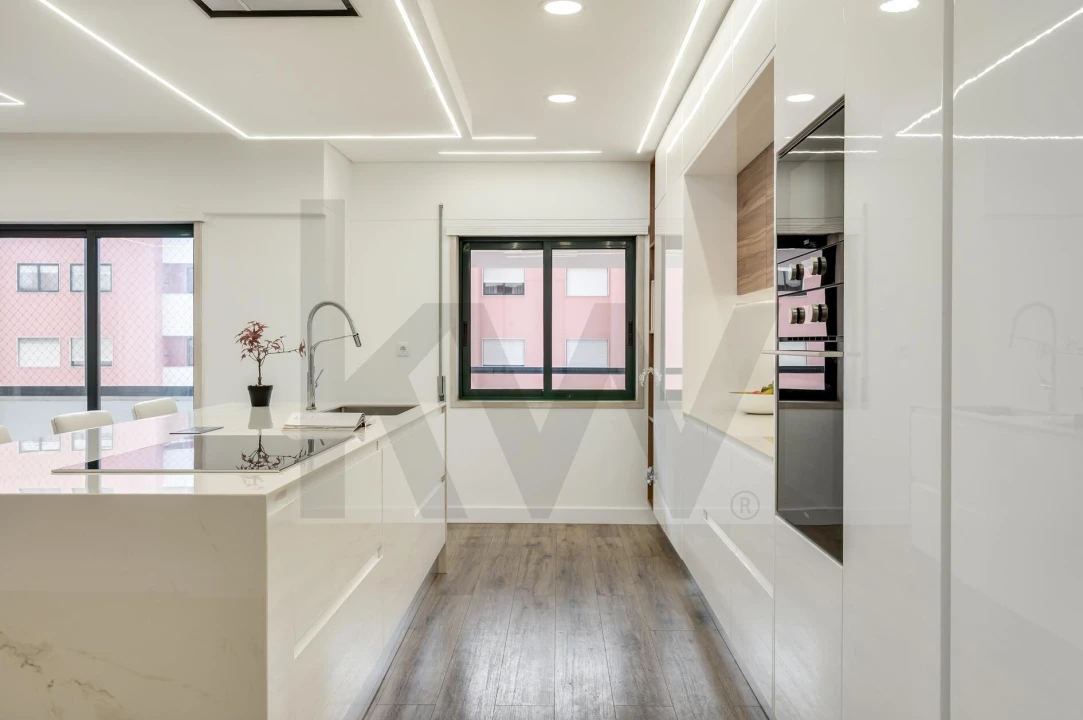 Apartamento T2 para Venda em Barreiro e Lavradio Foto 7