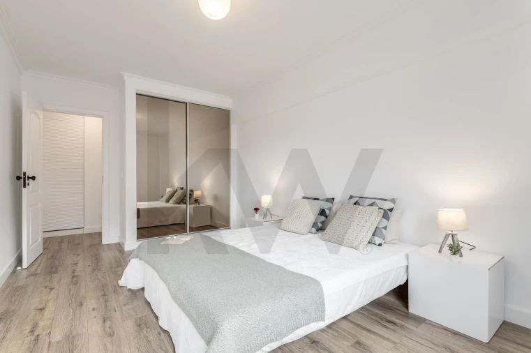 Apartamento T2 para Venda em Barreiro e Lavradio Foto 13