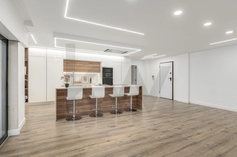 Apartamento T2 para Venda em Barreiro e Lavradio Foto 6