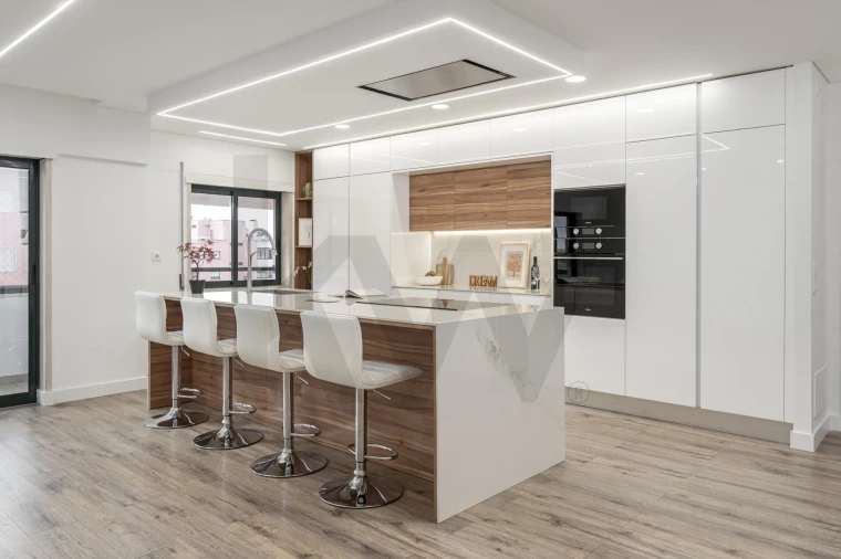 Apartamento T2 para Venda em Barreiro e Lavradio Foto 2