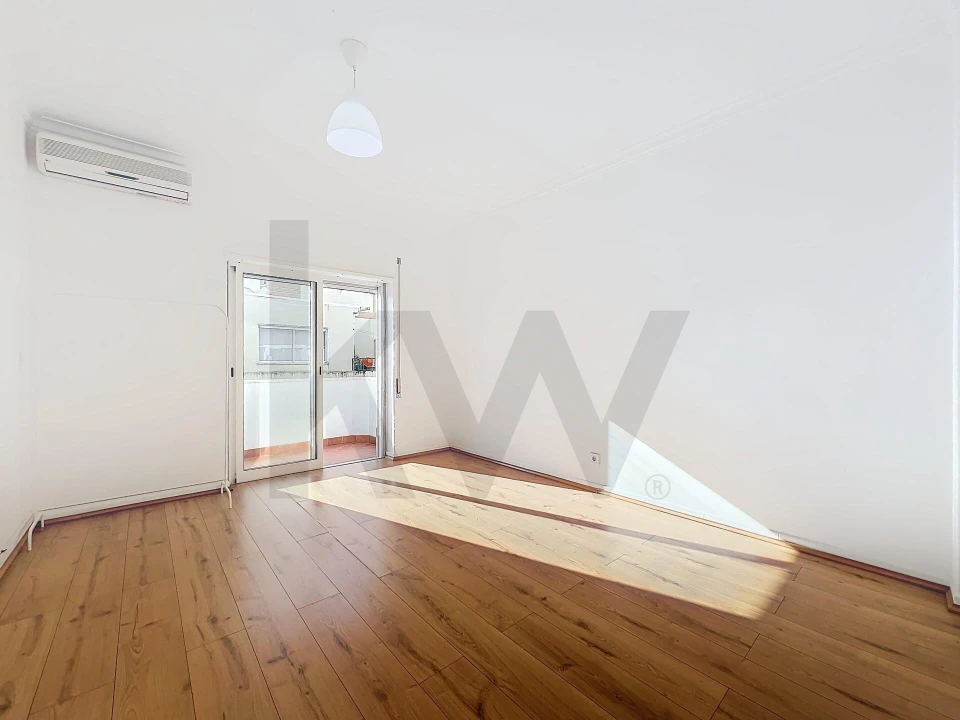 Apartamento T2 para Arrendamento em Alverca do Ribatejo e Sobralinho Foto 7