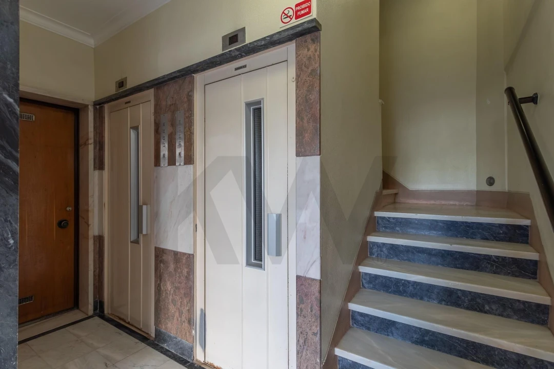 Apartamento T3 para Venda em São Domingos de Benfica Foto 37