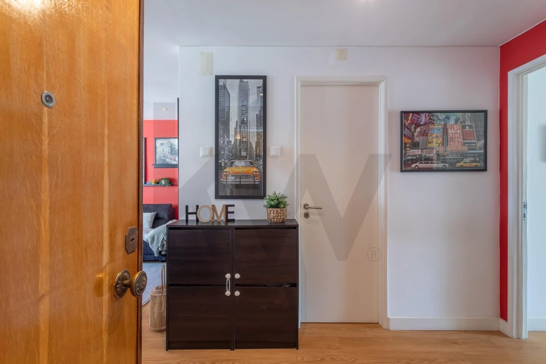 Apartamento T3 para Venda em São Domingos de Benfica Foto 1