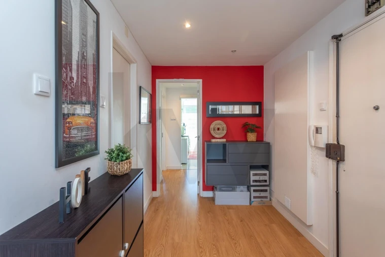 Apartamento T3 para Venda em São Domingos de Benfica Foto 2