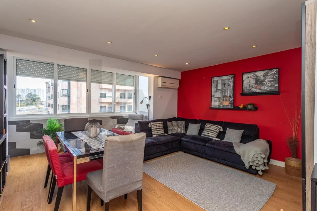 Apartamento T3 para Venda em São Domingos de Benfica Foto 4