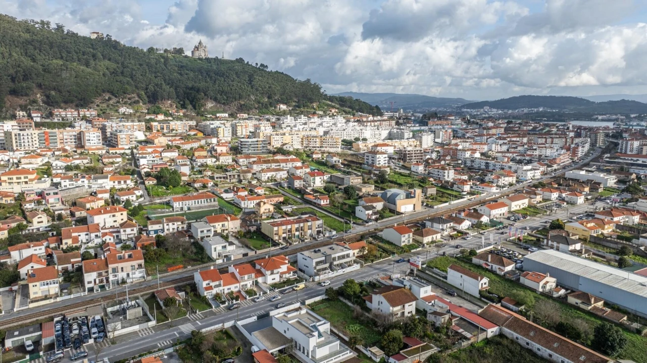Apartamento T1 para Venda em Areosa Foto 13