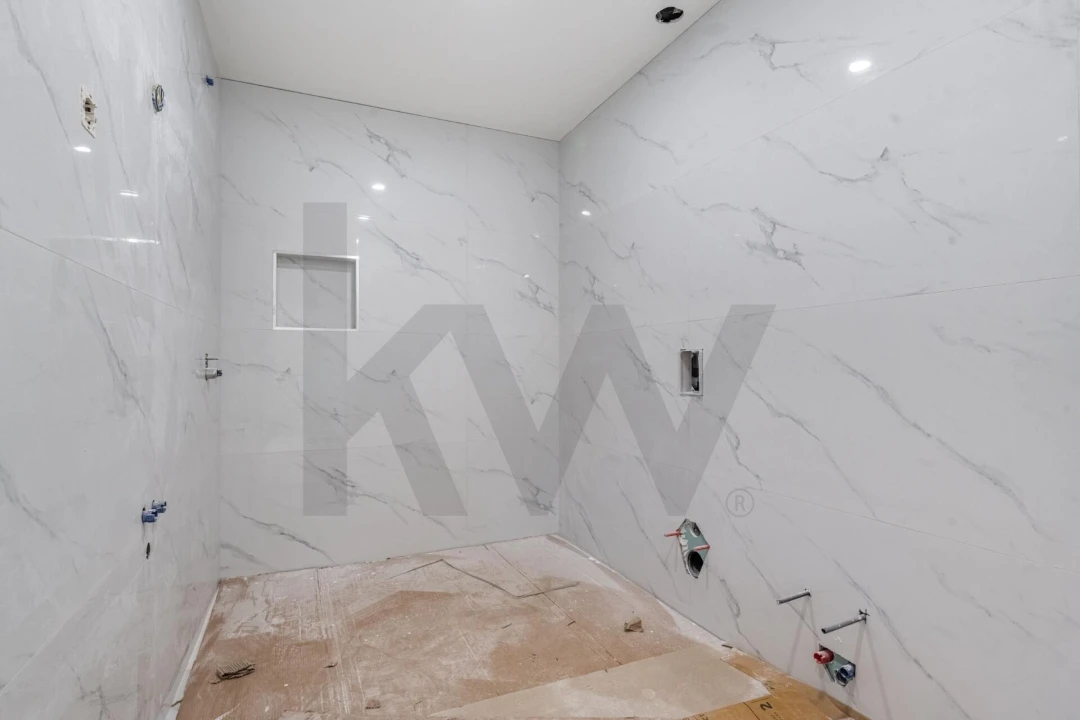 Apartamento T1 para Venda em Areosa Foto 8