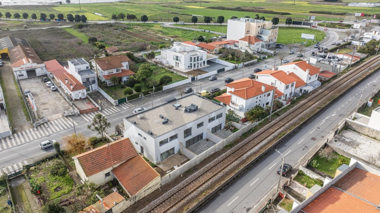 Apartamento T1 para Venda em Areosa Foto 14