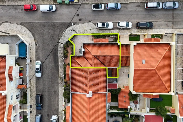 Moradia T3 para Venda em Quinta do Conde Foto 38