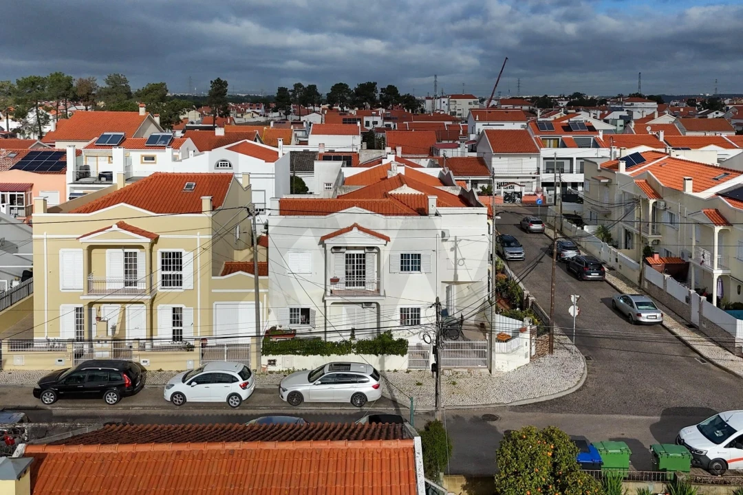 Moradia T3 para Venda em Quinta do Conde Foto 37
