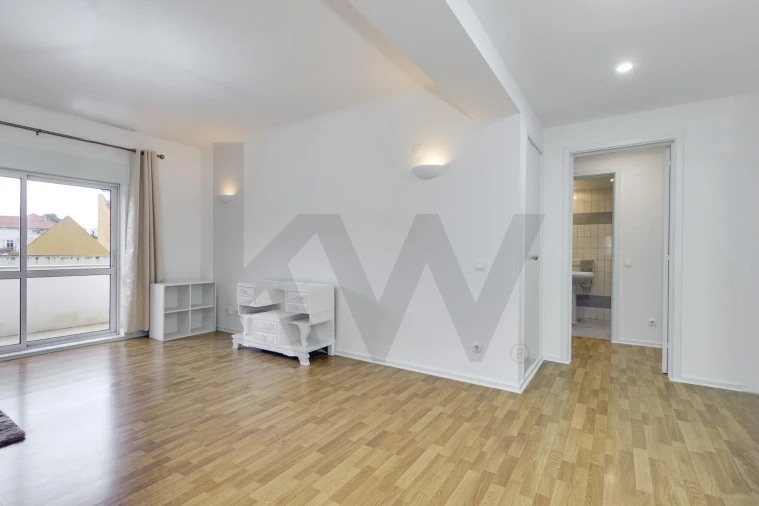 Apartamento T2 para Venda em Beato Foto 17