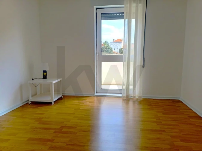 Apartamento T2 para Venda em Beato Foto 8