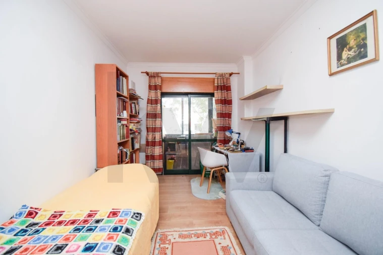 Apartamento T3 para Venda em Algueirão-Mem Martins Foto 22