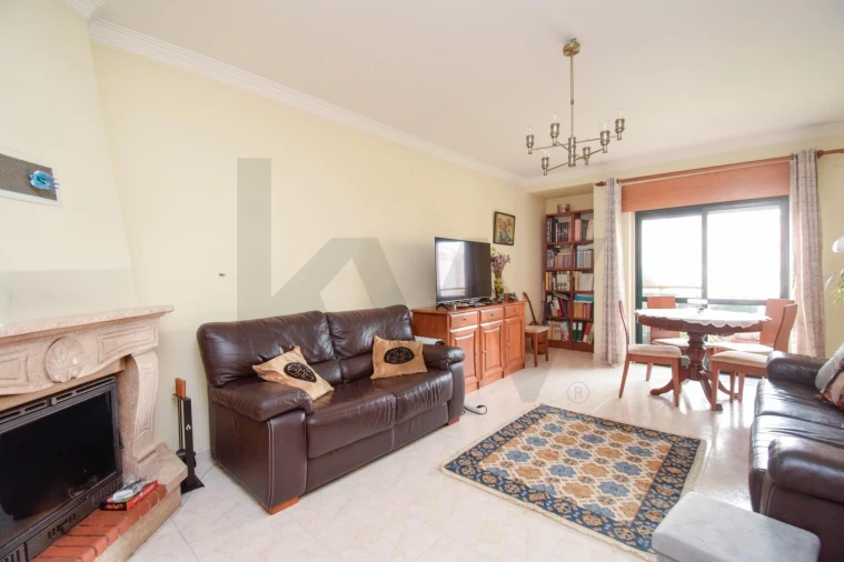 Apartamento T3 para Venda em Algueirão-Mem Martins Foto 10