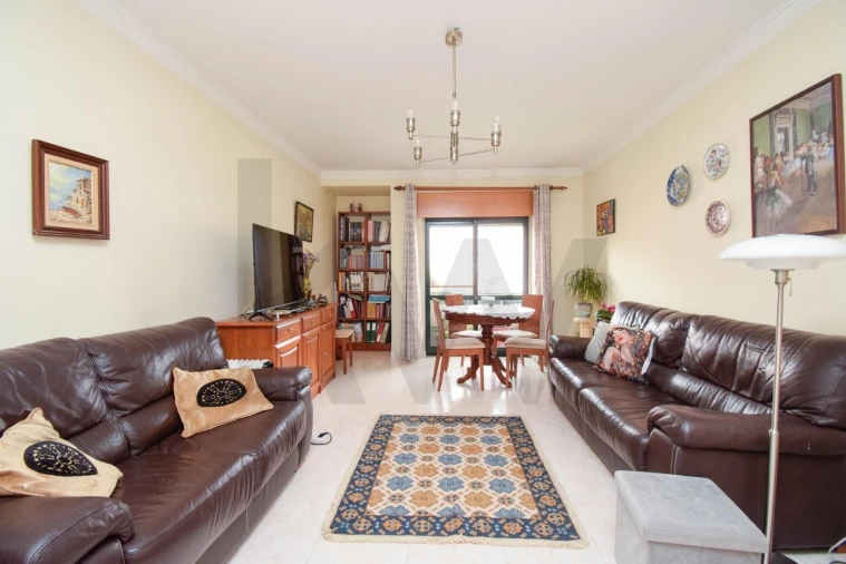 Apartamento T3 para Venda em Algueirão-Mem Martins Foto 9