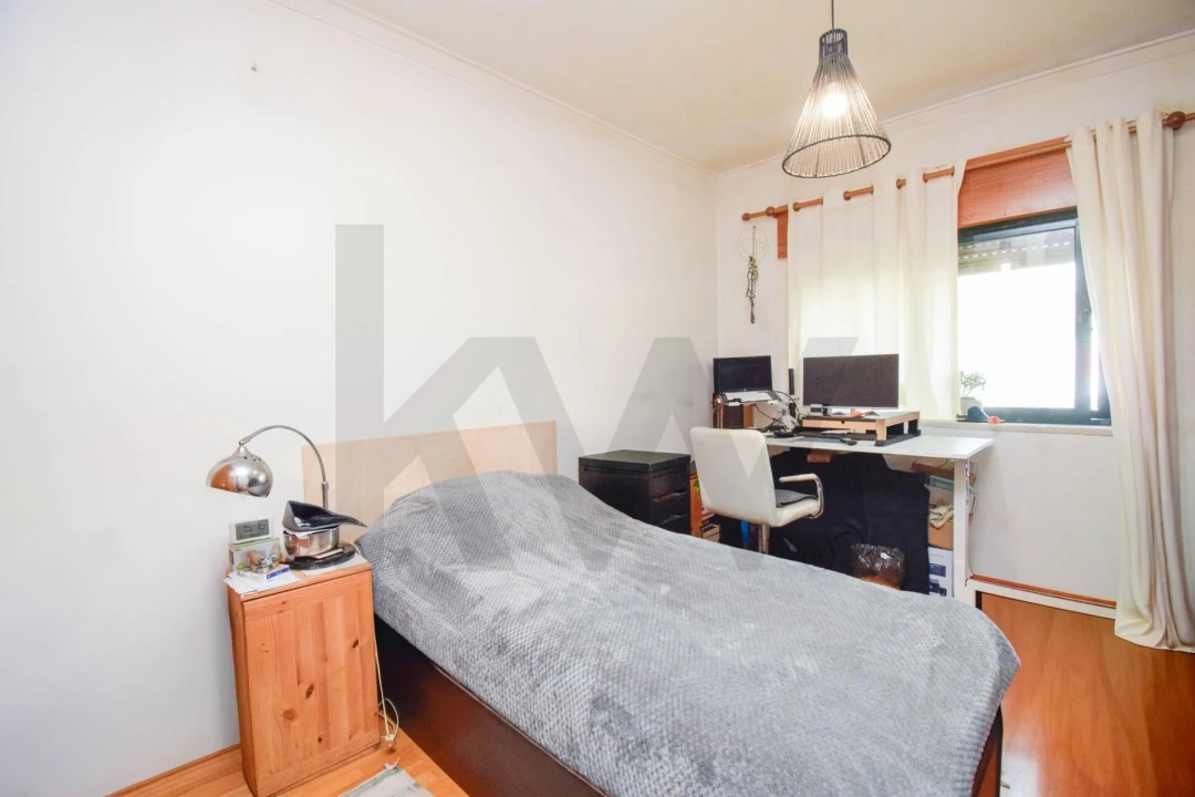 Apartamento T3 para Venda em Algueirão-Mem Martins Foto 15