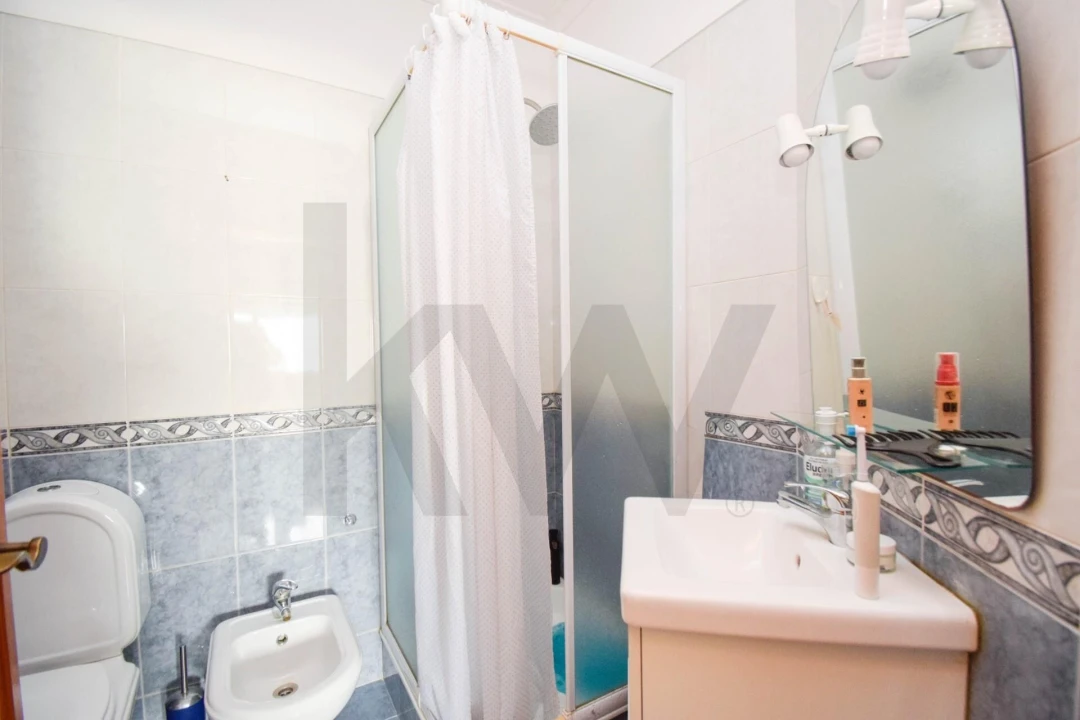 Apartamento T3 para Venda em Algueirão-Mem Martins Foto 21