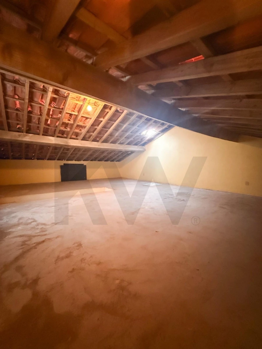 Moradia T4 para Venda em Ponta Delgada (São José) Foto 21