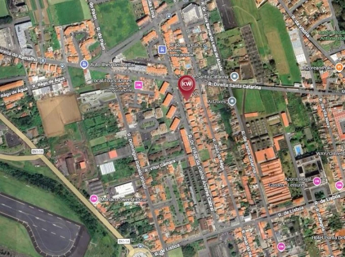 Moradia T4 para Venda em Ponta Delgada (São José) Foto 3