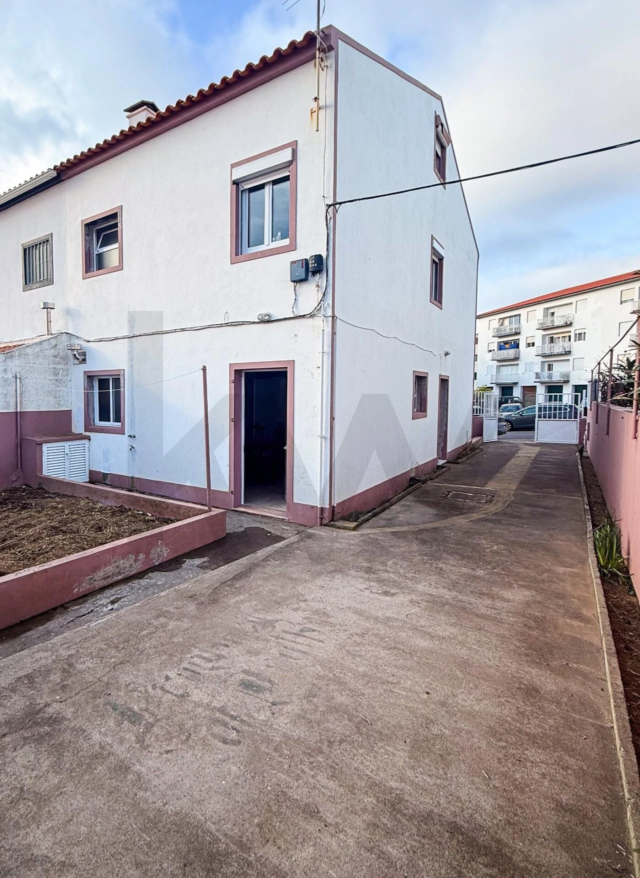 Moradia T4 para Venda em Ponta Delgada (São José) Foto 7