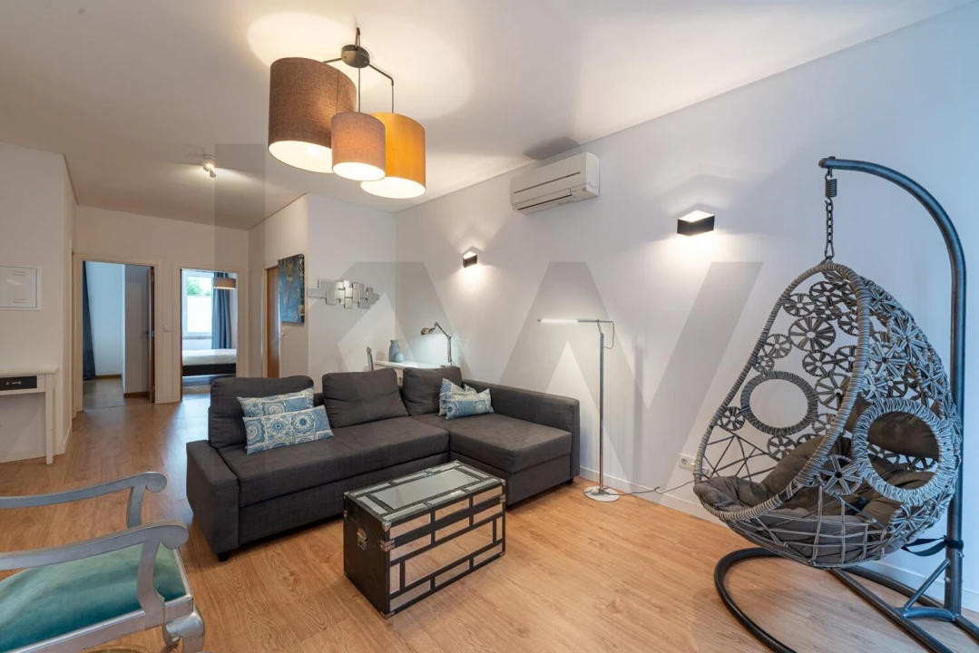 Apartamento T2 para Arrendamento em Santo António Foto 2