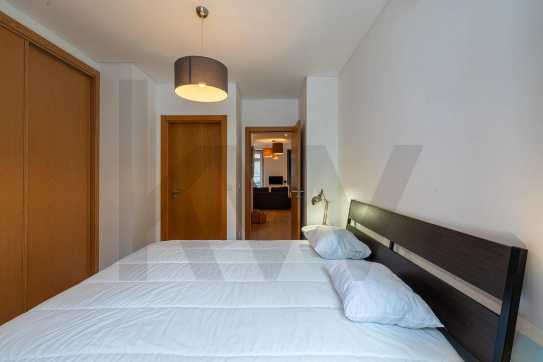 Apartamento T2 para Arrendamento em Santo António Foto 11