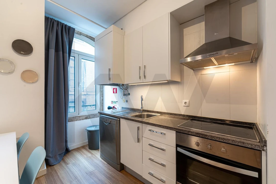 Apartamento T2 para Arrendamento em Santo António Foto 6